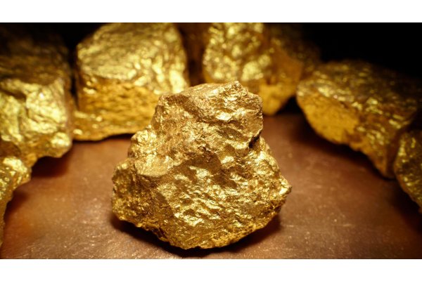 2017-02-gold-nuggets-close-up_gallery.jpg