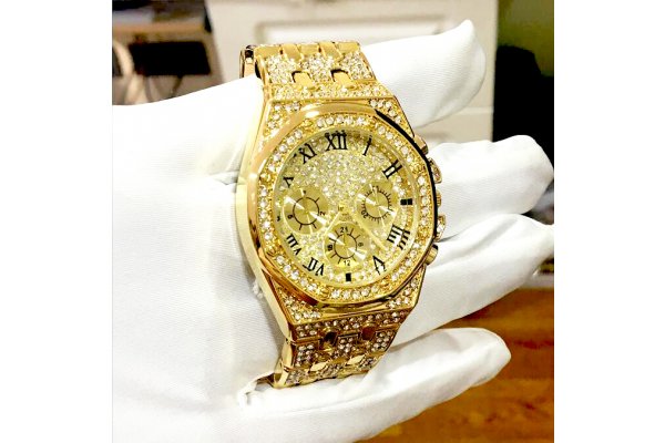 Montre-avec-bracelet-de-luxe-pour-hommes-quartz-glac-en-or-et-diamant-carr-tanche_gallery.jpg